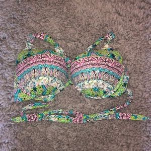 Cute and comfortable V.S bikini top!